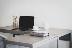 看護師が在宅勤務を探す方におすすめの方法は？